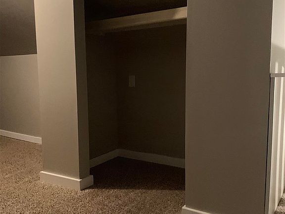 5th image of 608 W Mitchell St