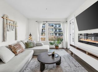 255 W 1st St #207, North Vancouver, BC