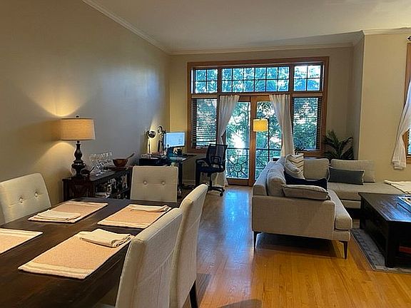 Living room & Dining room