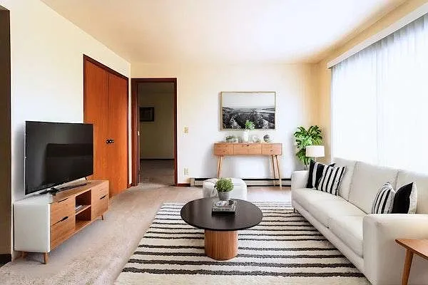 Find Your Next Home At Lightning Hill