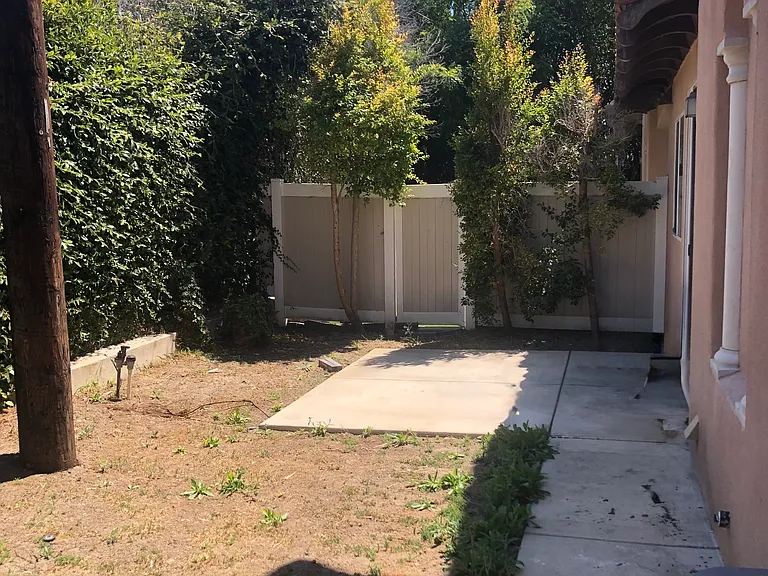 2460 Newport Blvd #G — Photo 9