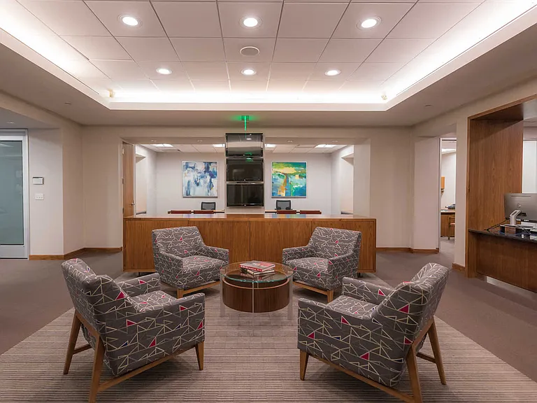 Leasing Center