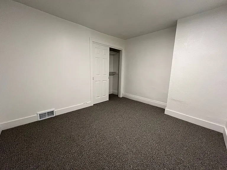 821 Collins Street — Photo 7