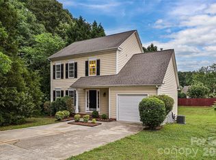9820 Aaronda Ct, Charlotte, NC 28213
