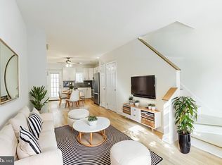 904 S 6th St, Philadelphia, PA 19147