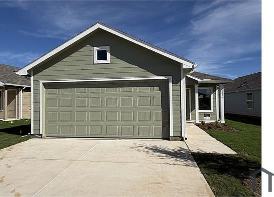 1st image of 4016 Equestrian Dr
