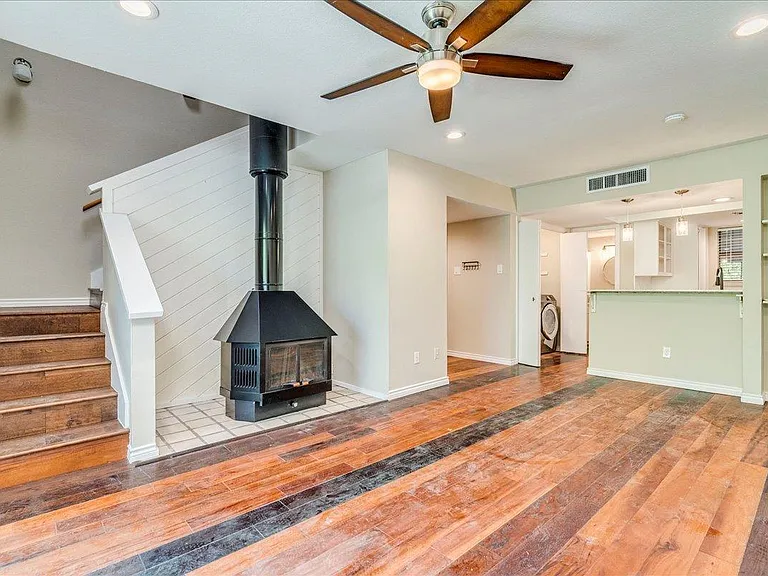 1411 Norwalk Ln #207 — Photo 1
