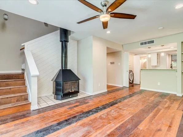 1411 Norwalk Ln APT 207, Austin, TX 78703