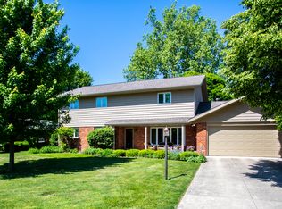 715 N Bittersweet Ln, Muncie, IN 47304