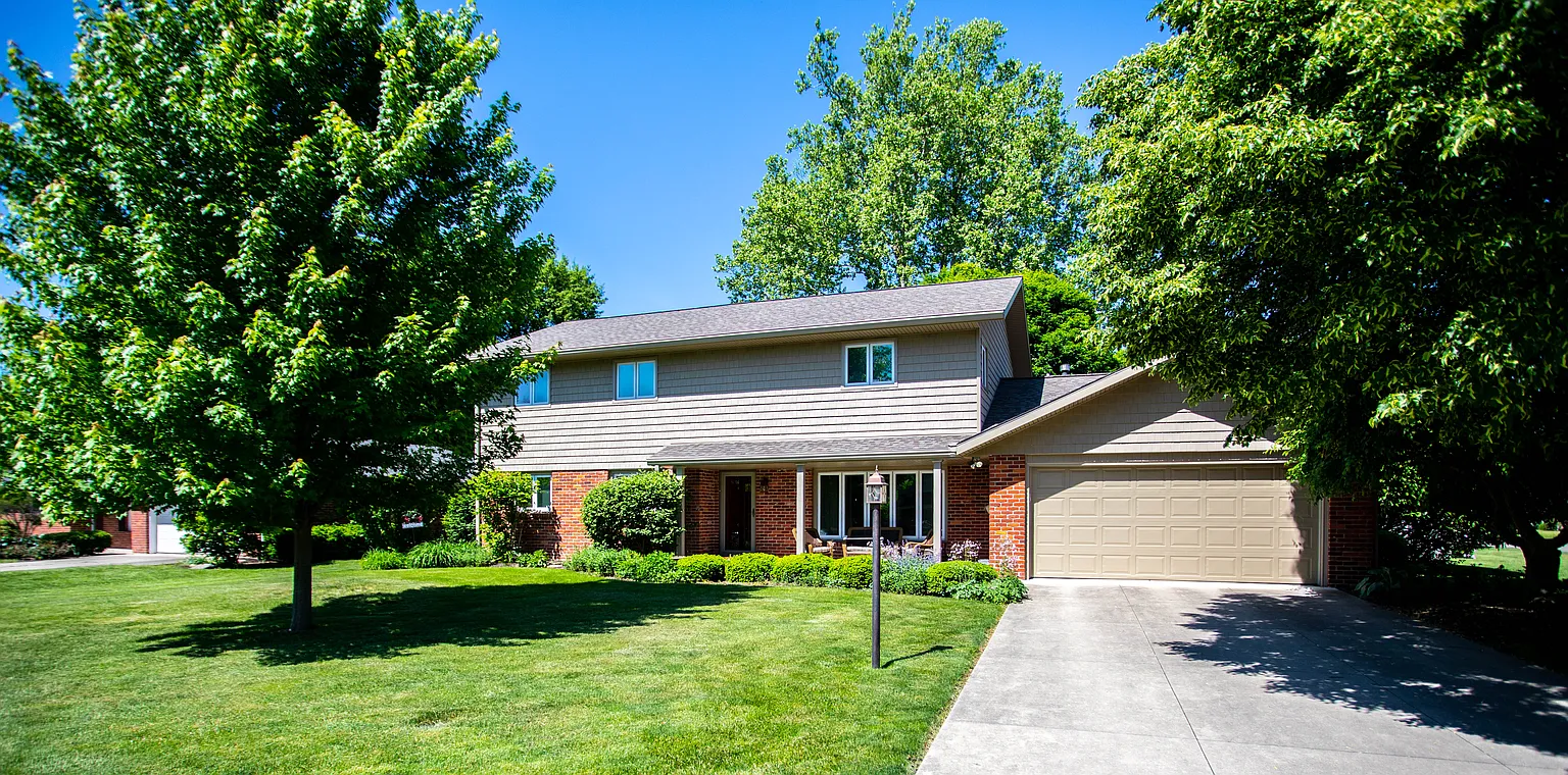 715 N Bittersweet Ln photo 1