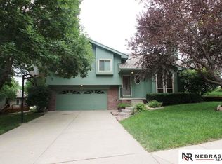 5525 N 113th St, Omaha, NE 68164