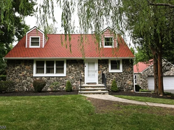 61 Hickory Street, Metuchen, NJ 08840