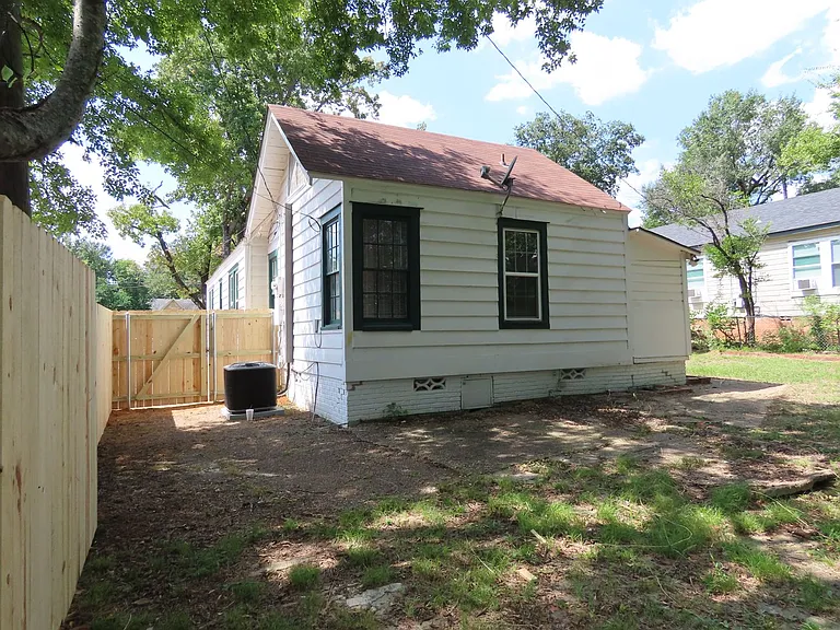 1306 S Glenwood Blvd — Photo 25