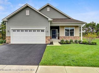 8 Carlton Ct, Barnegat, NJ 08005