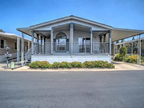 1001 Sylmar Ave Space 121, Clovis, CA 93612