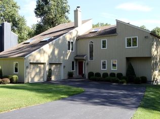 15 Baer Ct, Morristown, NJ 07960