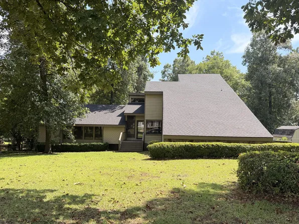 2206 Ashford Dr, Albany, GA 31721