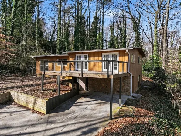 3210 Valley Bluff Dr, Atlanta, GA 30340