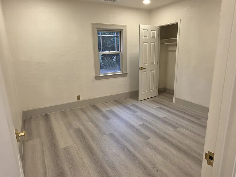 41620 Beatrice St — Photo 10