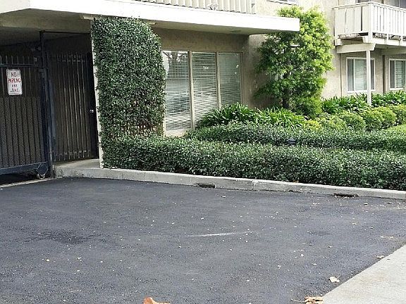 2nd image of 532 Bancroft Ave APT 105