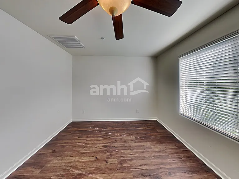 20788 W Thomas Rd — Photo 12