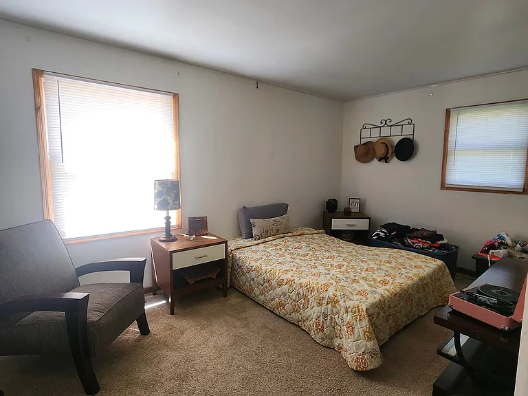 163 N California Ave — Photo 9