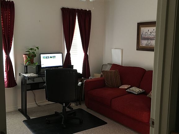 Office/3rd bedroom