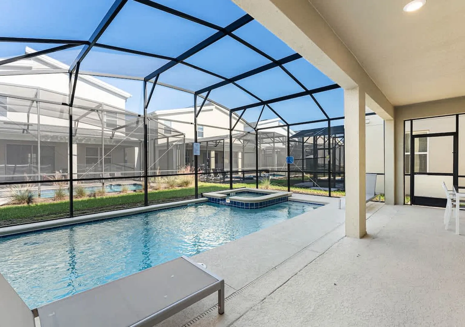 Sophisticated 6BR at Storey Lake — Photo 2