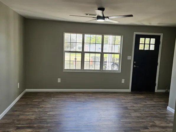 (undisclosed Address), Hawkinsville, GA 31036