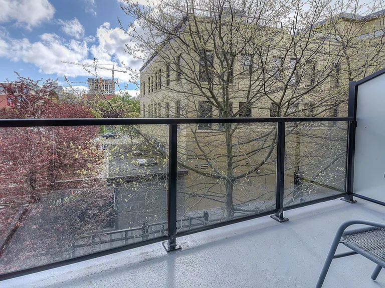 595 Pandora Ave #303 — Photo 18