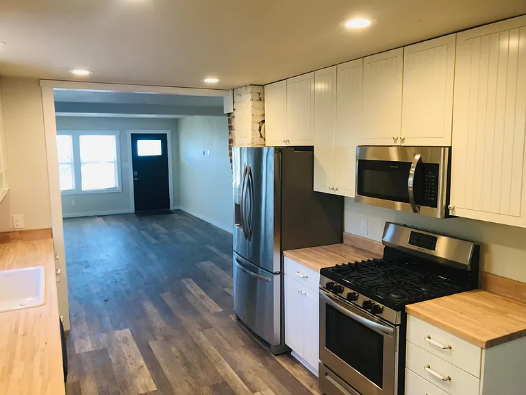 2304 Tacoma Ave S — Photo 2
