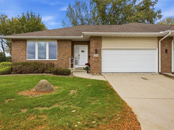 1528 Bilgarie Ct NE, Cedar Rapids, IA 52402