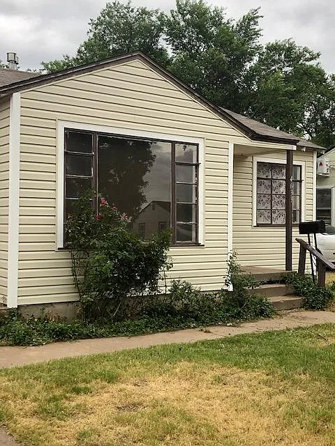 2 bed, 720 sqft, $1,000 — Photo 3
