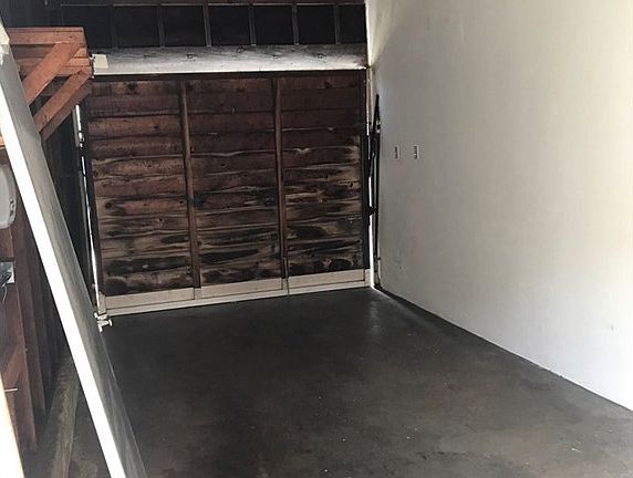 5th image of 2374 Barton Ln