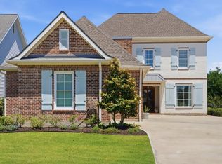 5847 Lakeview Ln, Lake Charles, LA 70605