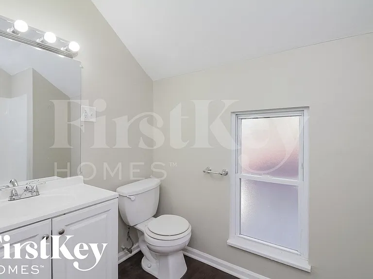 804 Fulton St — Photo 8