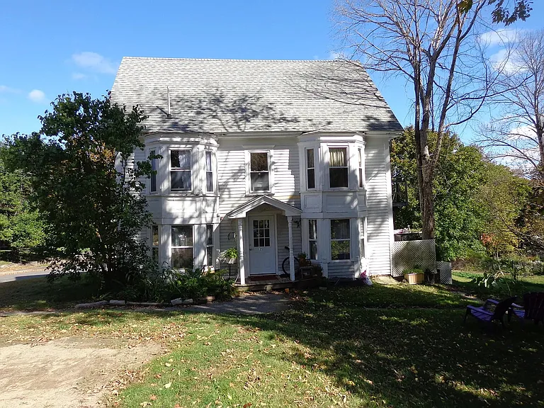 21 Hodge St #1 — Photo 3