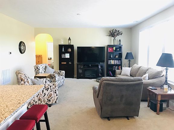 4th image of 8346 Dumfries Dr