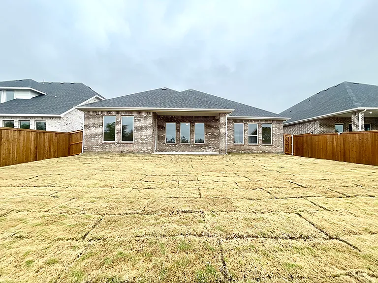 1632 Estivella Dr — Photo 31