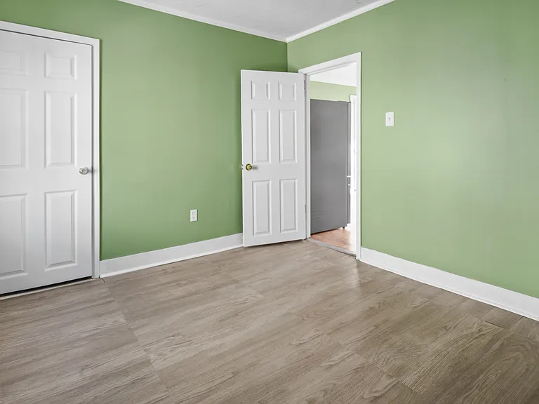 195 Urban Ave #2 — Photo 8