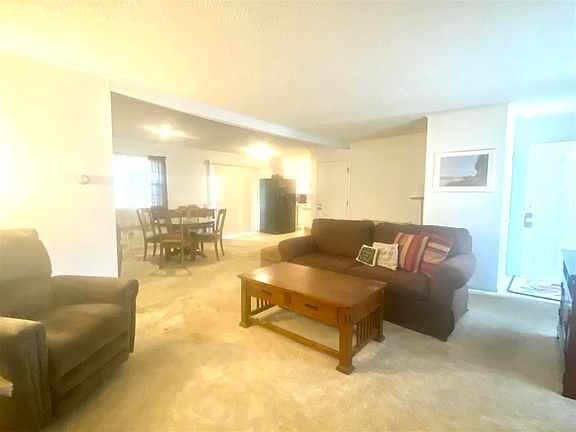 3rd image of 217 Fairview Ave