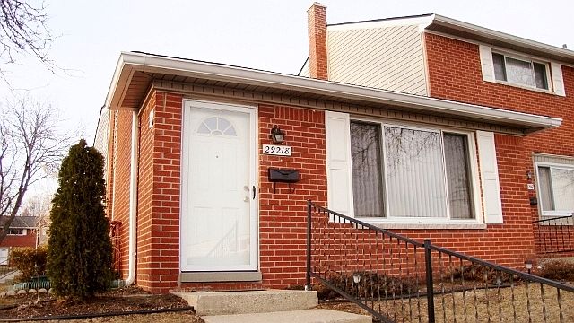 1st image of 29218 Manchester St