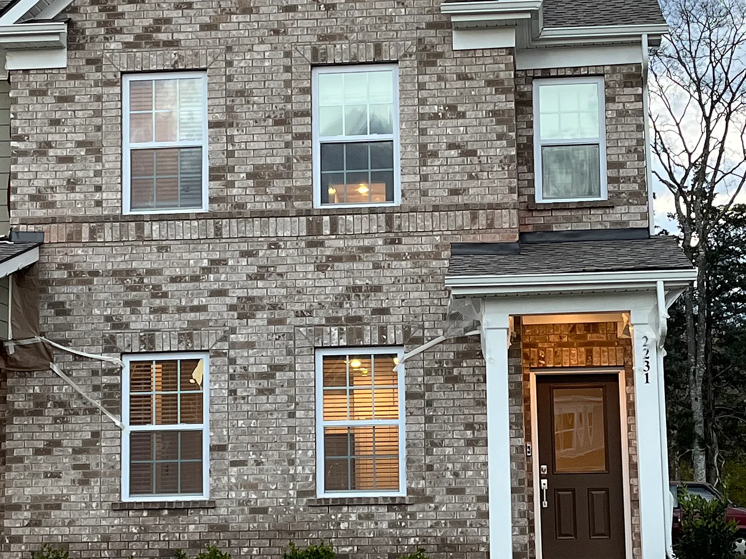 3 bed, 2.5 bath, 1725 sqft, $2,199 — Photo 1