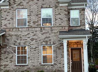 2231 Hospitality Ln, Murfreesboro, TN 37128