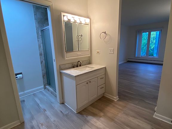 4th image of 1121 W Ogden Ave APT 258