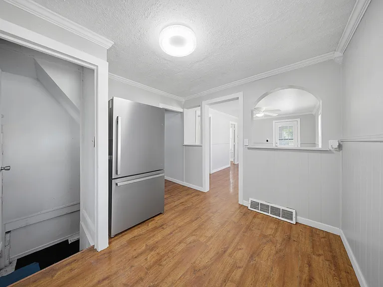 809 W Park Ave — Photo 6