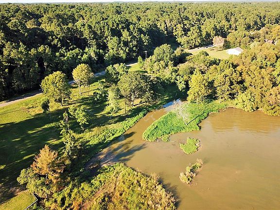 5th image of 439 Caney Creek Dr