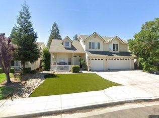 2043 E Oak Haven Dr, Fresno, CA