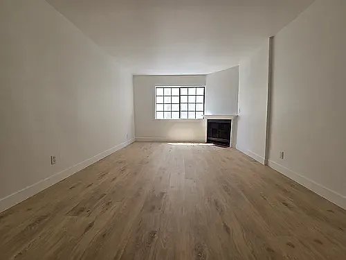 Toluca Lofts — Photo 16