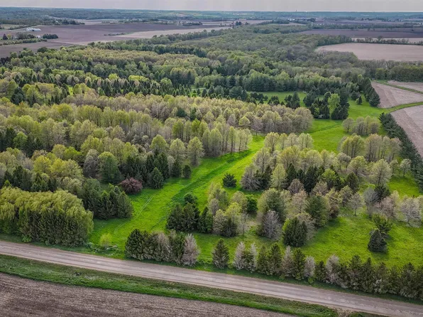 Irish Ln, Mount Vernon, IA 52314